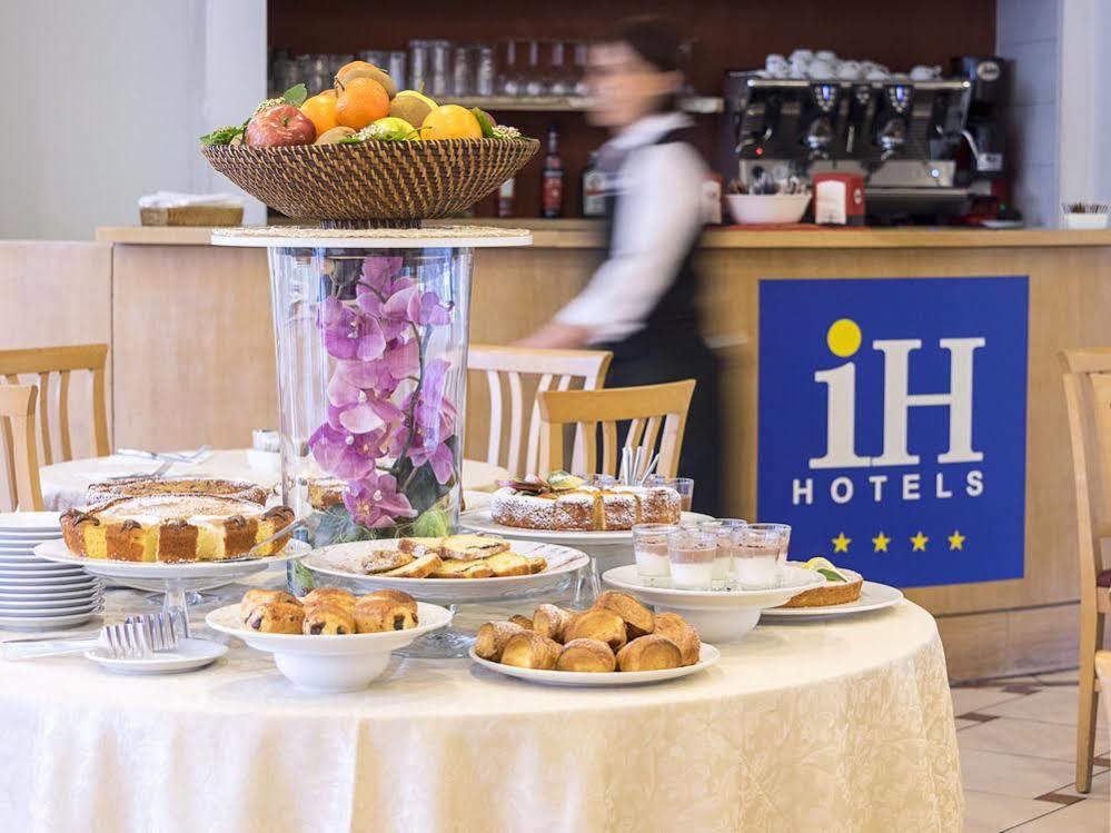 Hotel Firenze Каорле Екстер'єр фото